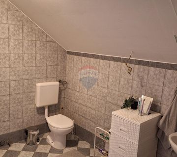 Zagreb - Gornji Bukovac – dvije kuće 318 m2 - cover