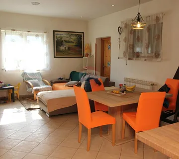 Šijana, odlična prilika, kuća sa velikim potencijalom, na odličnoj lokaciji - cover