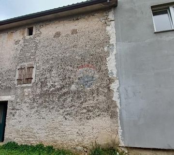 Istra, Peruški, stara zgrada za obnovu - cover