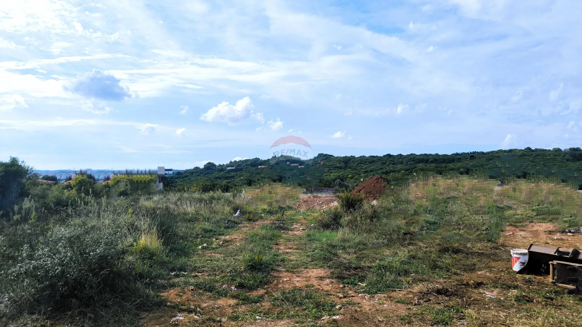 Istra, Pula - Građevinsko zemljište sa građevinskom dozvolom - cover