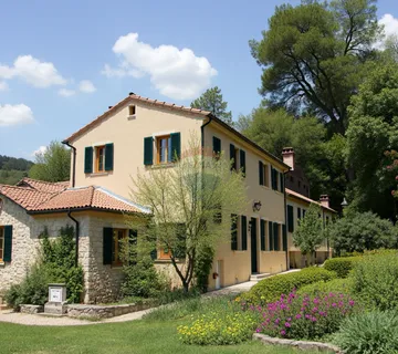 Istra,Belaj, staro istarsko imanje sa kućom za adaptaciju i okućnicom od 5542 m2 - cover