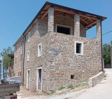 Istra,Momjan,okolica-Renovirana kuća s pogledom na more - cover