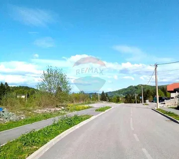 Delnice - građevinski teren 1174 m2 u mirnoj ulici - cover