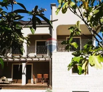 Punta, Umag - Villa 2. red do mora - cover