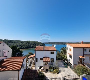 ISTRA, BANJOLE STAN S PREKRASNIM POGLEDOM 2. RED OD MORA  - cover