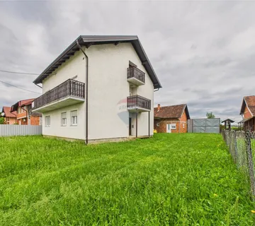 Ivanić-Grad, Kloštar Ivanić, obiteljska kuća, polu-adaptirana - cover