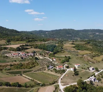 Istra, Pazin- građevinsko zemljište 774 m2 - cover