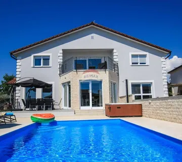 Istra, okolica Poreča-prekrasna kuća 4km od mora - cover