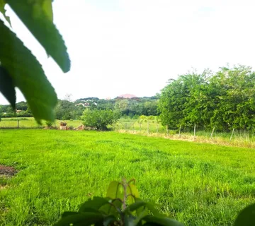 Istra,Umag,Materada-Građevinsko zemljište pravilog oblika - cover