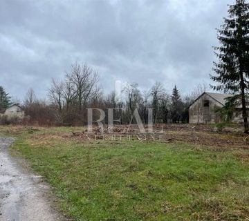 Prodaja građevinskog zemljišta s ucrtanim objektom 2198 m2 - cover