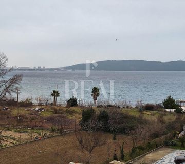 Penthouse Kaštel Gomilica 175m2 + terasa 61,93m2 - cover