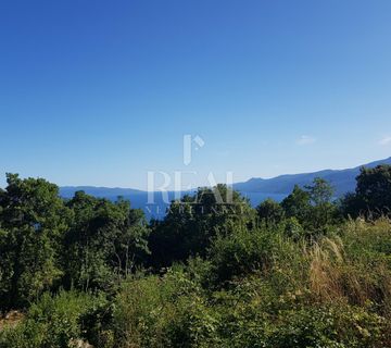 Kastav, zemljište na atraktivnoj lokaciji od 1684 m2 sa mogućom parcelacijom - cover