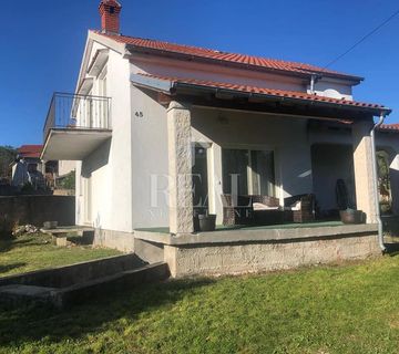 Odlična kuća, 160 m2, P+1, okućnica 800 m2,Viškovo - cover