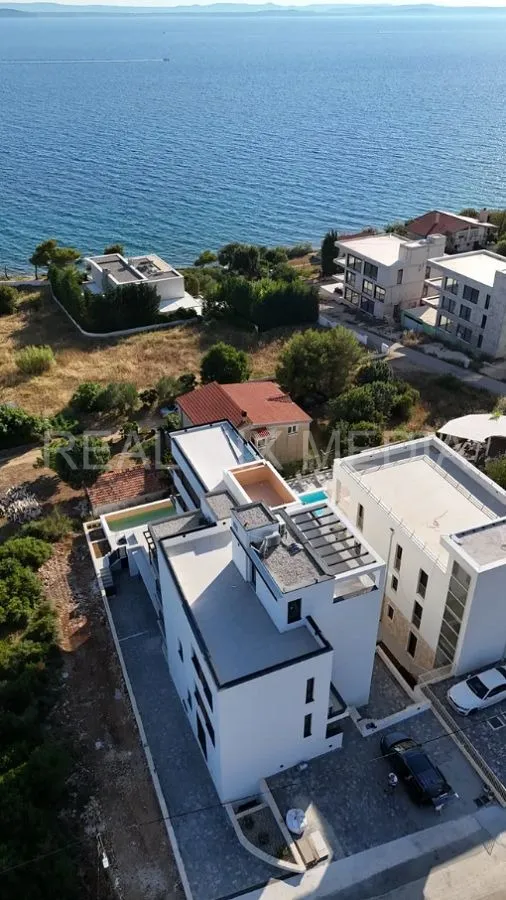 Kožino-PANORAMSKI POGLED NA MORE!LIFT! 80 m DO MORA!CIJELA ETAŽA! - cover