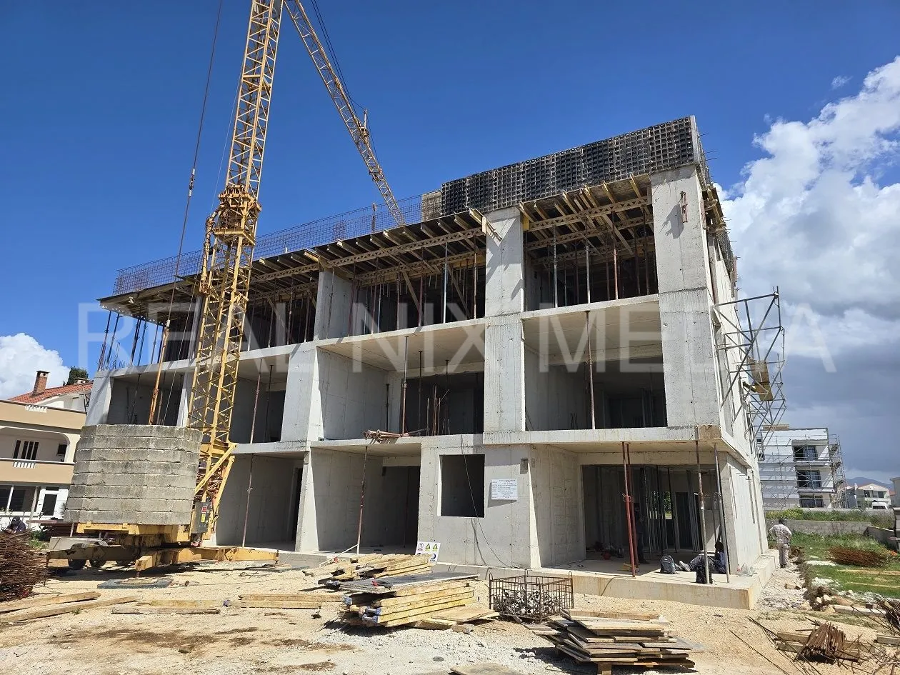 PENTHOUSE - 2 ETAŽE +KROVNA TERASA! POGLED NA MORE! - cover