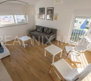 Privlaka- Apartman 76 m2, 2. KAT! 3 SP.SOBE! 90 m do mora! - Privlaka, Privlaka