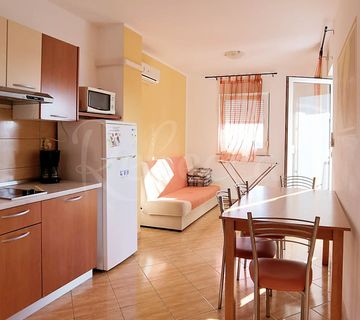 Apartman 40 m2, 2 spavaće sobe, 700 m od mora, Barbariga - cover