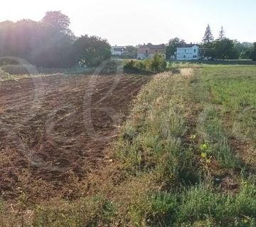 ZEMLJIŠTE INDUSTRIJSKE NAMJENE 2357 m2, MOTOVUNSKI NOVAKI - cover