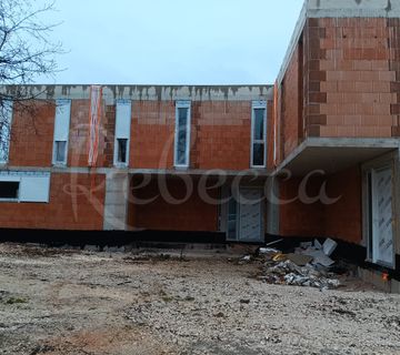 Istra, Ližnjan, Dvije moderne duplex vile s bazenima - cover