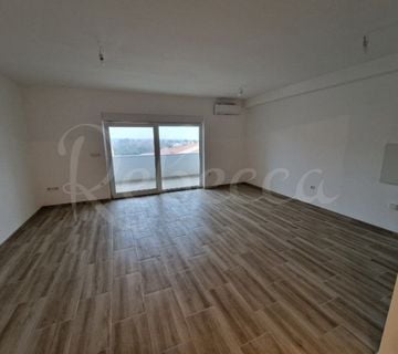 Apartman s pogledom na more, 4 sobe, Barbariga - cover