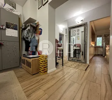 PRODAJA STAN STUDENTSKI GRAD - cover