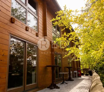 Resort u Baranji - Batina - prodaja tvrtke sa nekretninama - Batina, Draž