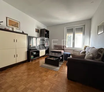 PROSTRAN STAN U ZADRU - 112 M2, S VELIKIM POTENCIJALOM - cover