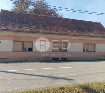 Treštanovci Kuća Adaptacija/rušenje+zemljište - Treštanovci, Jakšić