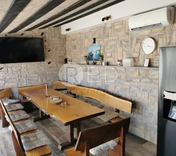 APARTMAN U PRIZEMLJU 300 M OD MORA - Vinjerac, Zadarska - Vinjerac, Posedarje