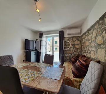 Vinjerac Kuća S Apartmanima-Blizina Mora - Vinjerac, Posedarje
