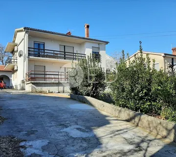 Otok Krk, Malinska - Kuća S Projektom Za Vilu S Bazenom - Malinska, Malinska-Dubašnica