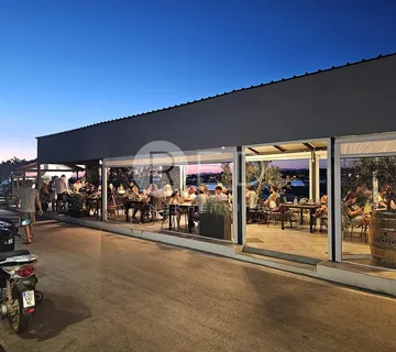 UHODAN RESTORAN 5 METARA OD MORA - BIBINJE, ZADAR - cover