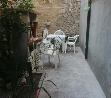 PAG CENTAR KUĆA 60m MORE