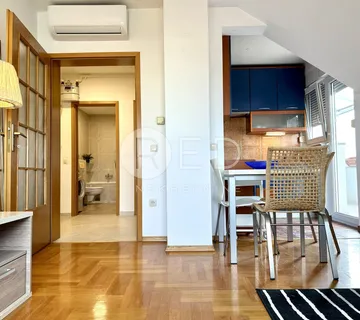 STAN TREŠNJEVKA NAJAM 52 m2 - Zagreb
