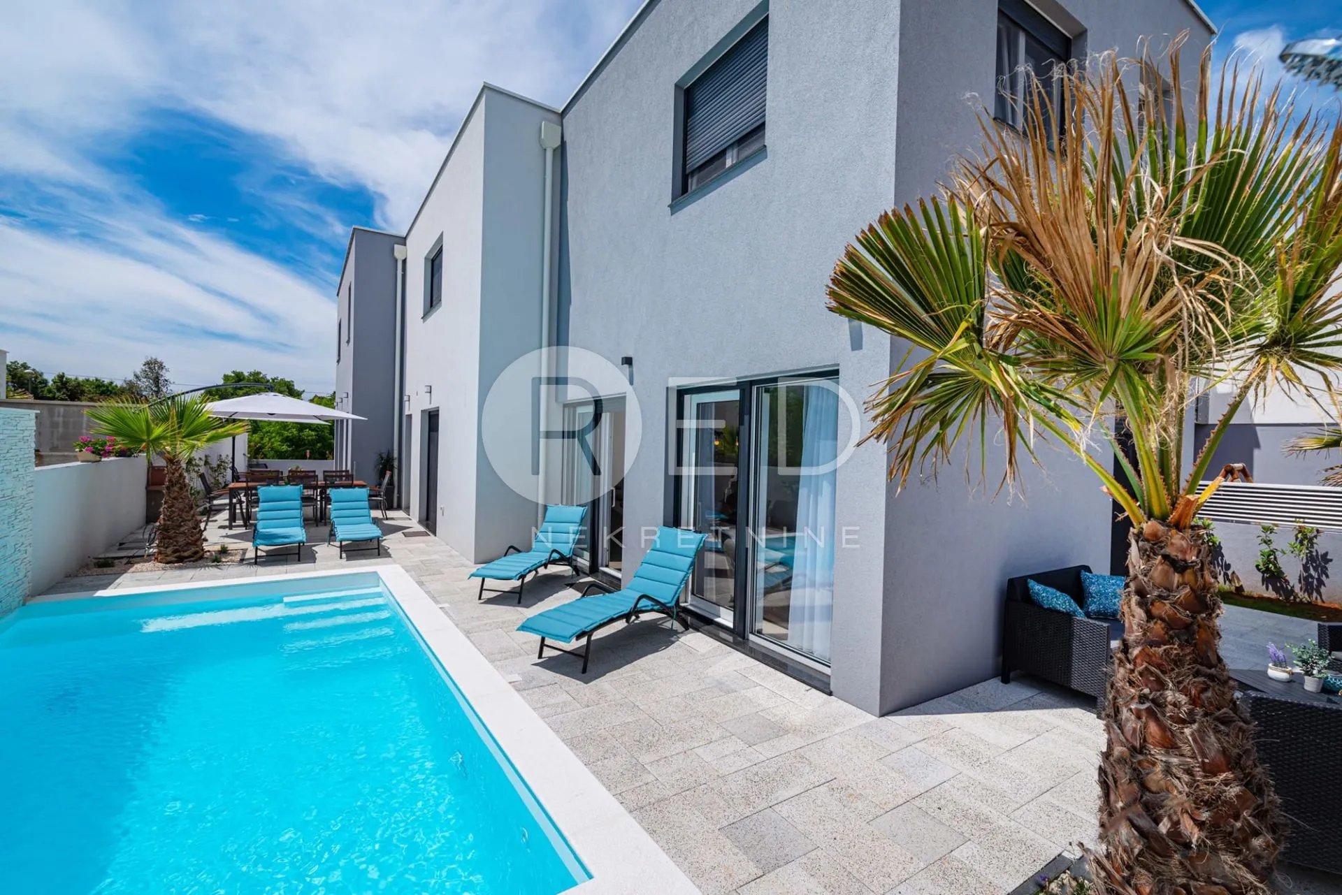 Modrena kuća s 2 stana 177m2 - Zaton, Zadar - cover