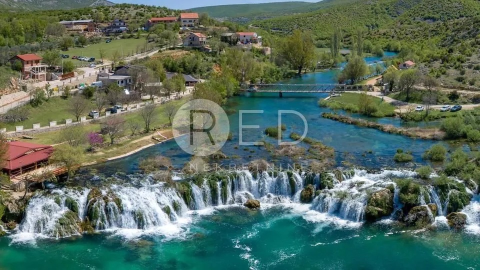 GRAĐEVINSKO ZEMLJIŠTE NA RIJECI ZRMANJI! - cover