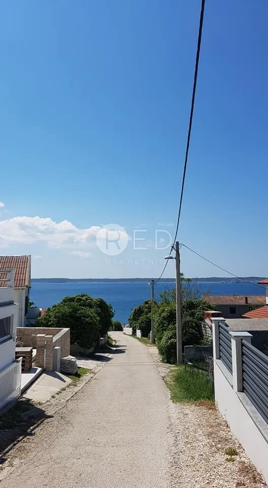 Rtina zemljište 1200 m2 - cover