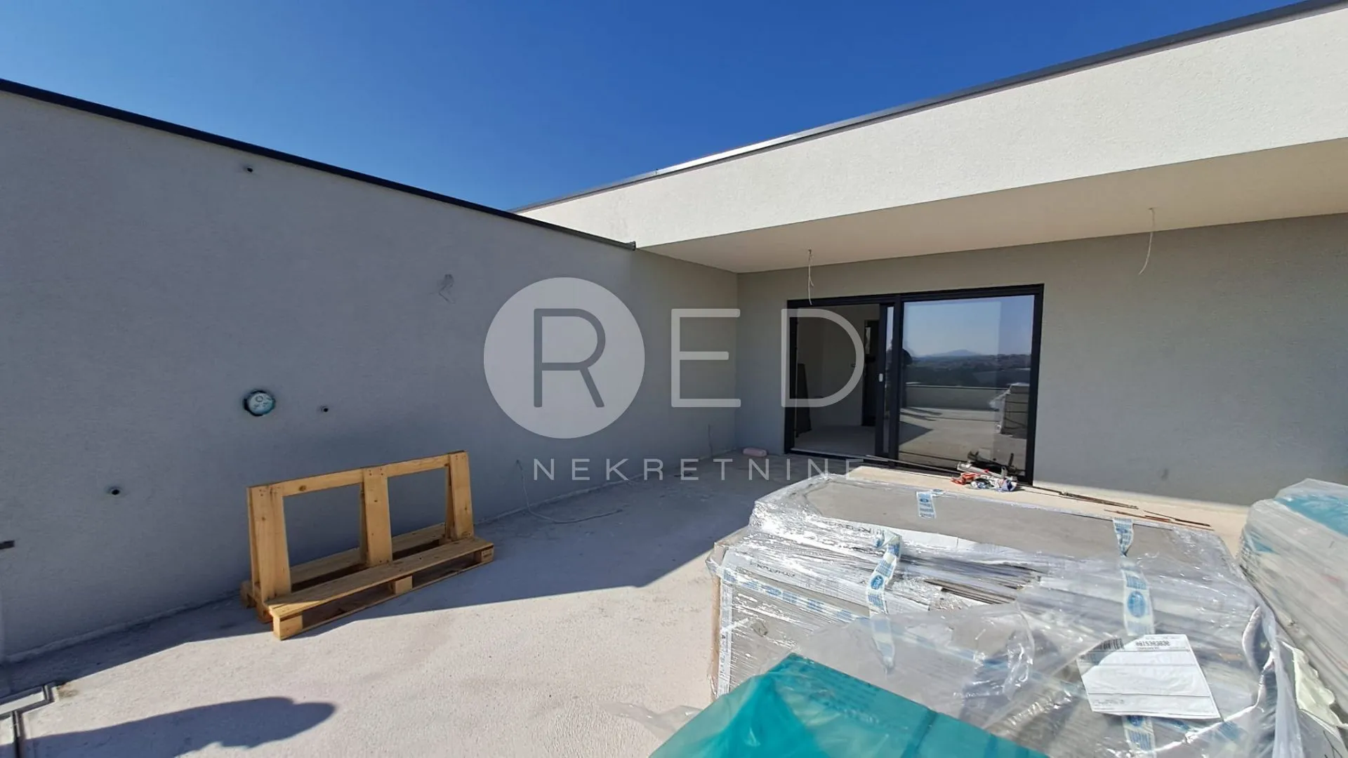 VODICE DVOETAŽNI STAN 99,57m2 USELJIV 6.MJ - cover