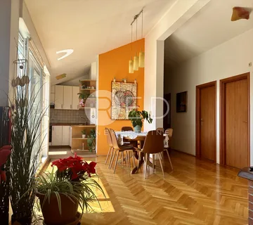 PREDIVAN ČETVEROSOBNI STAN NA TOP LOKACIJI U ZADRU - cover