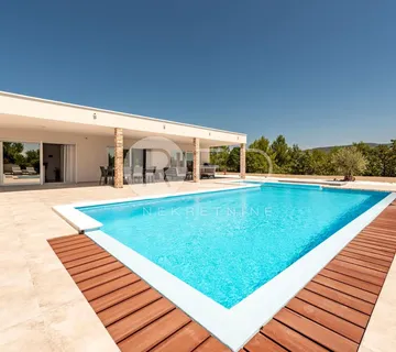 PREKRASNA VILA S BAZENOM I 4 SPAVAĆE SOBE - PRIDRAGA, ZADARSKA - cover