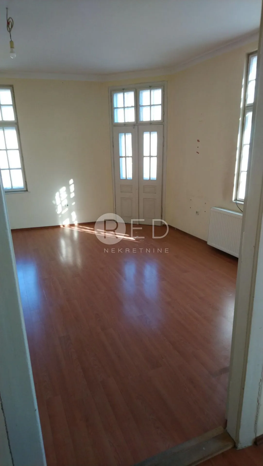 STAN 100 m2 CENTAR OSIJEKA  - cover