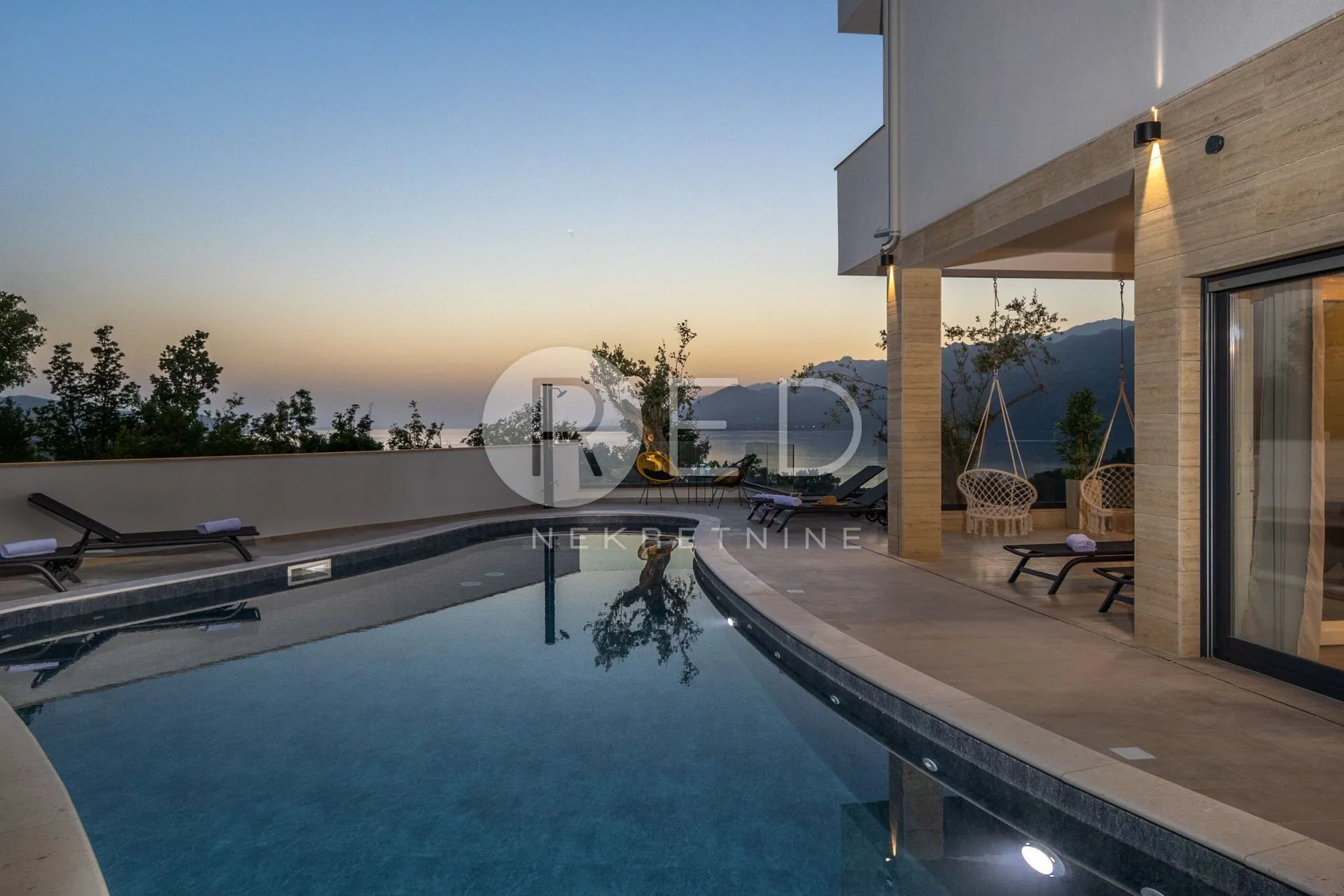 VILLA ROVANJSKA - cover