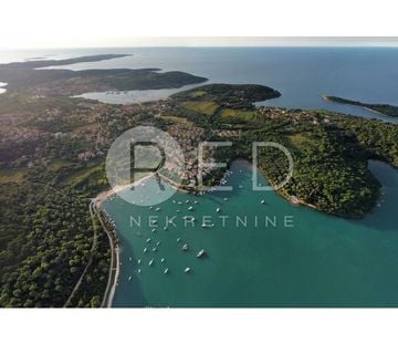 VINKURANSKA VALA - GRAĐEVINSKO ZEMLJIŠTE 1.RED UZ MORE, 773 m2 - cover