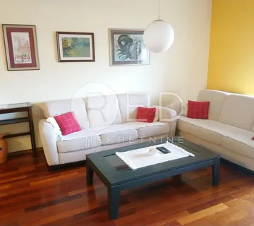 PROSTRANI STAN 178 M2 -  CENTAR GRADA - cover