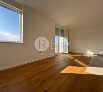 PREKRASAN DVOSOBAN STAN NA BRANIMIROVOJ OBALI - ZADAR - cover