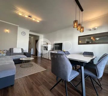 DIKLOVAC - MODERAN TROSOBNI STAN 81 m² S POGLEDOM NA MORE - Zadar