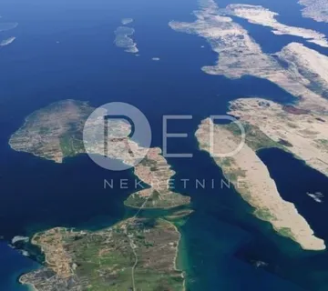 Prodaje se građevinsko zemljište uz more, Privlaka (Zadar)