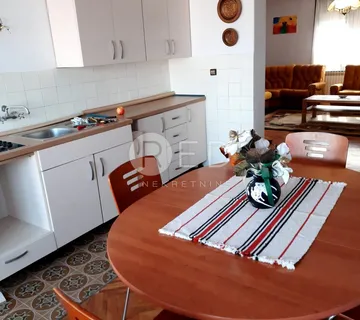 NAMJEŠTENI STAN U KUĆI 104m2 POŽEGA PRIZ.+1.KAT - cover