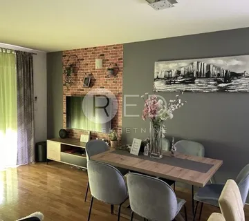 PREKRASAN POTPUNO NAMJEŠTEN 4-SOBNI STAN - cover