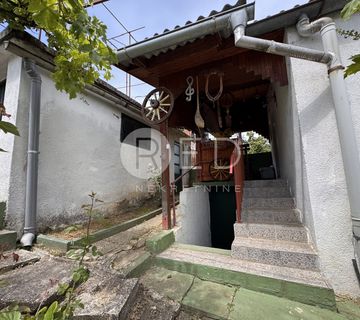 PRODAJA KUĆA JAGODNJAK, S OBJEKTOM ZA ADAPTACIJU/RUŠENJE - cover